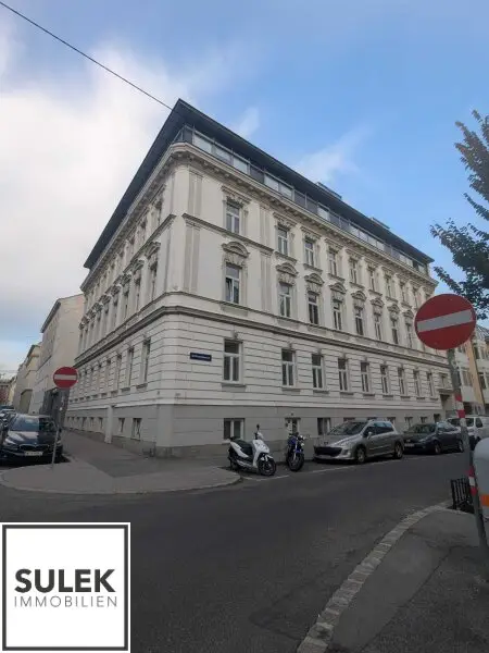 **VIDEO**  praktisch aufgeteilte 3-Zimmer - Altbau Wohnung in der Pezzlgasse // unbefristet // ab sofort verfügbar!