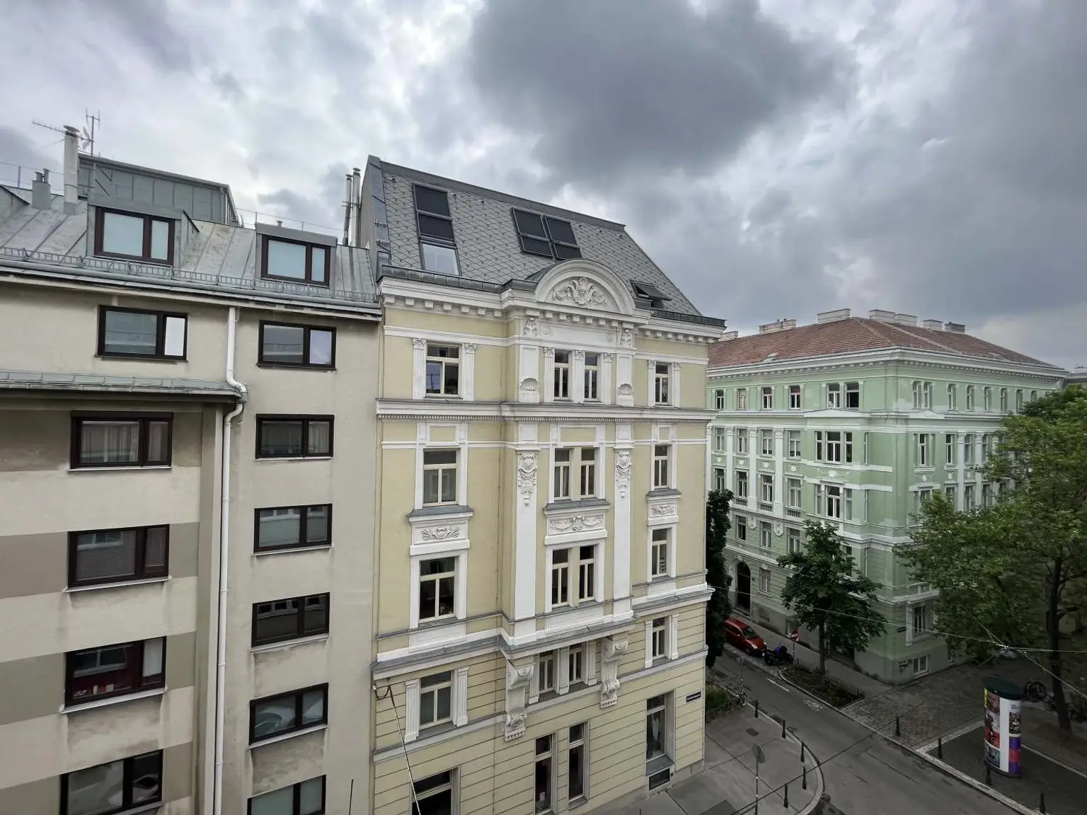 Neubau-Wohnung mit 3 Zimmern und Balkon in Ruhelage - mitten im 9. Bezirk!