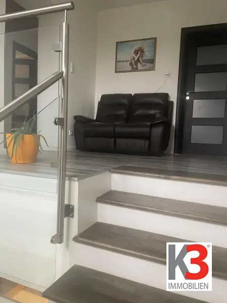 K3 - TOP GELEGENHEIT! Wunderschönes großes Wohnhaus mit großem Garten. Elegante und hochwertige Ausstattung. Ruhige Lage. Großer Keller mit Werkausstattung. Preis reduziert.