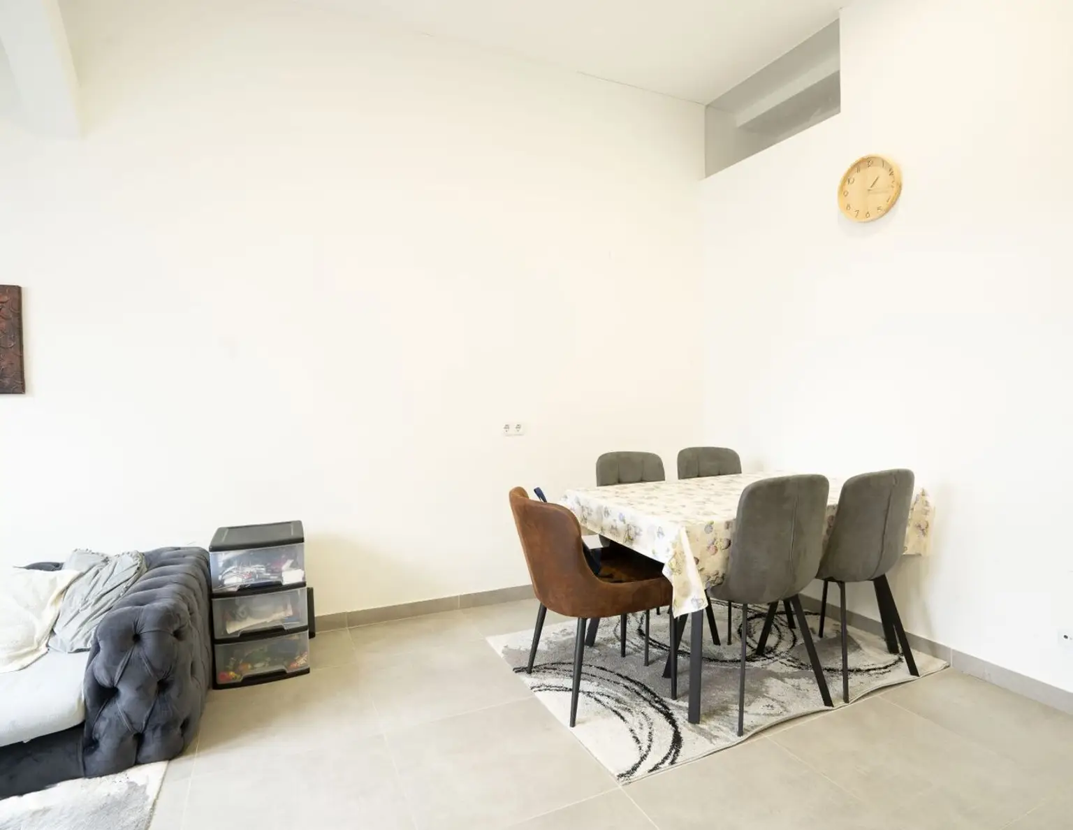 Kapitalanleger aufgepasst: Vermietete 2-Zimmer-Dachgeschosswohnung in Top-Lage von Wels!