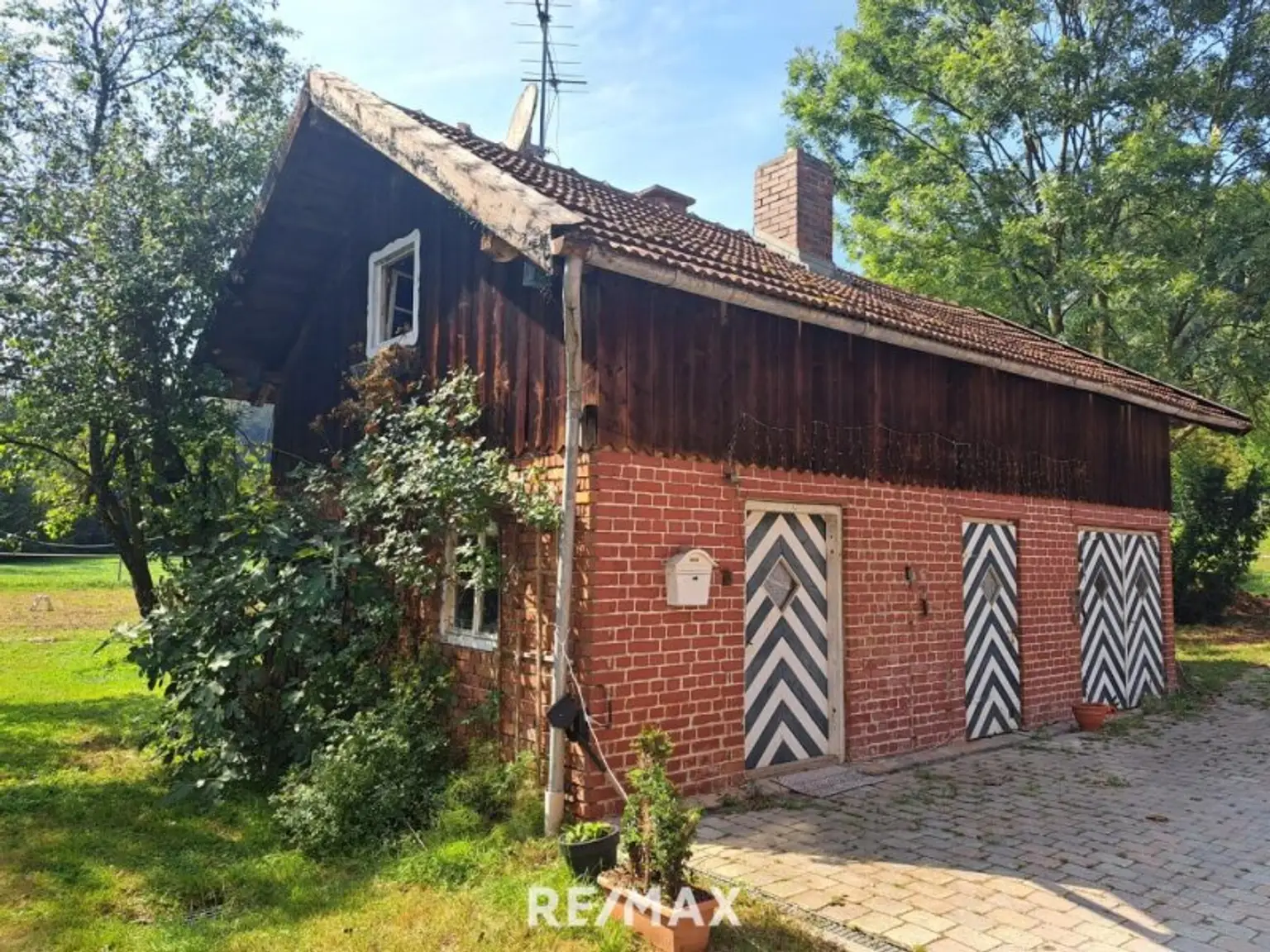 Aussenbereich mit Reiterstüberl