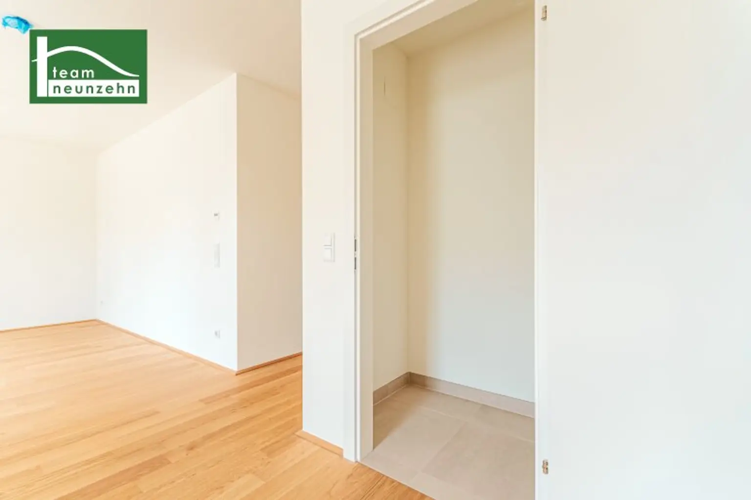 „Hirschfeld – Naturnah wohnen“ – Niedrig-Energie-Standard-Neubau in begehrter Grün-Ruhelage. - WOHNTRAUM