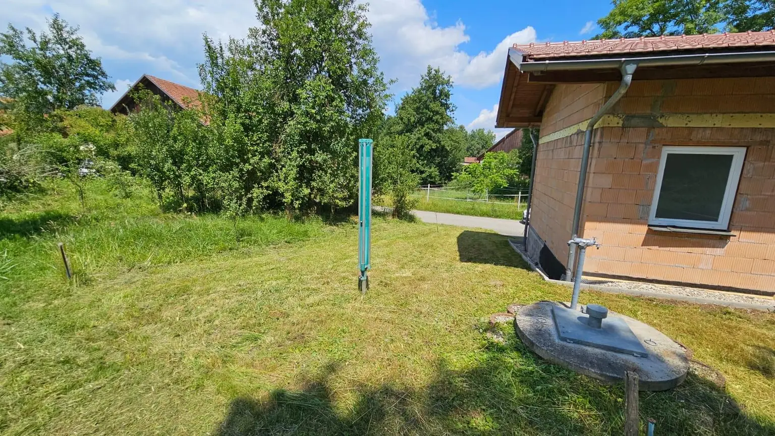 Innviertel-Highlight! Schöner neuwertiger Bungalow mit gr. Garage und schönem Garten in Eggerding nahe Andorf und Schärding zu verkaufen!