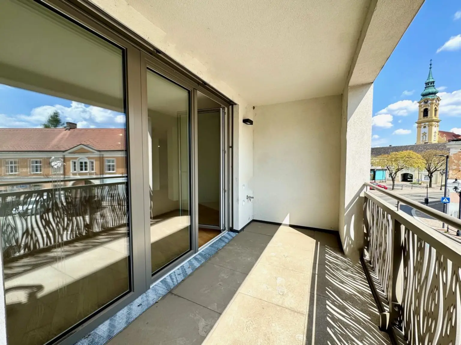 G | ++ NEU ++ Helle 2-ZIMMER mit SONNIGER LOGGIA | Prima Service Immobilien