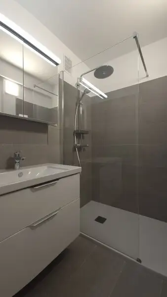 * WG geeignet * perfekte Starter / Paarwohnung * 2 Zimmer * saniert *