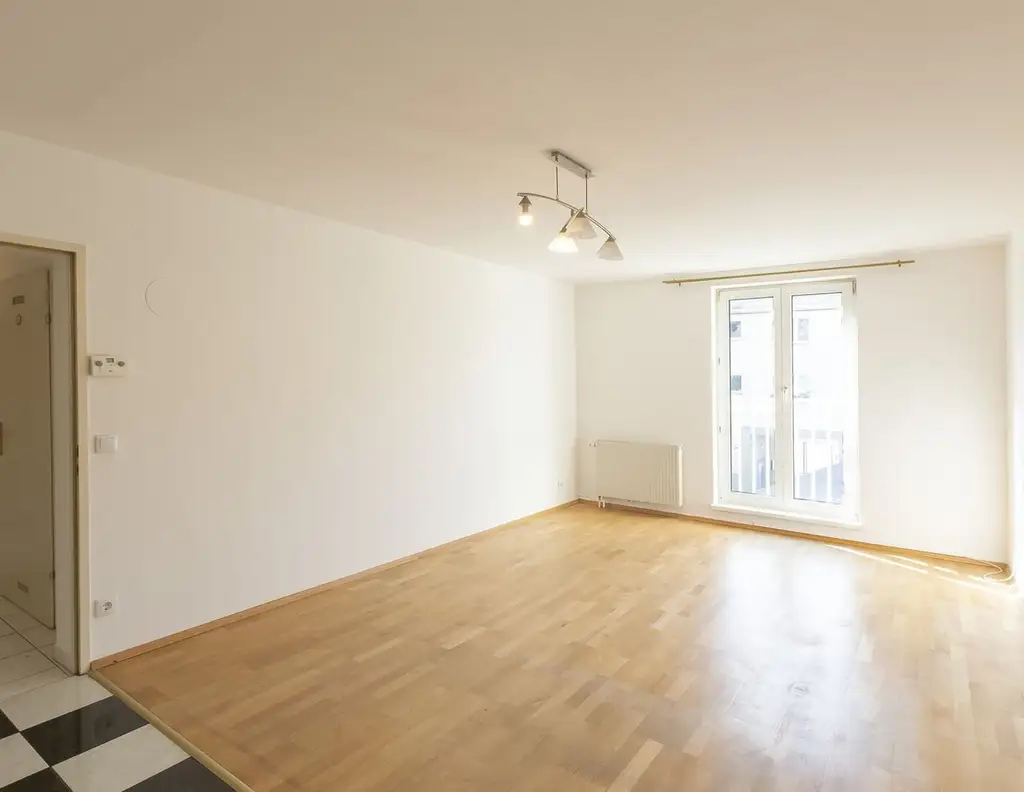 Leopoldauer Straße - hofseitiger 3 Zimmer Neubau mit Garage zu verkaufen