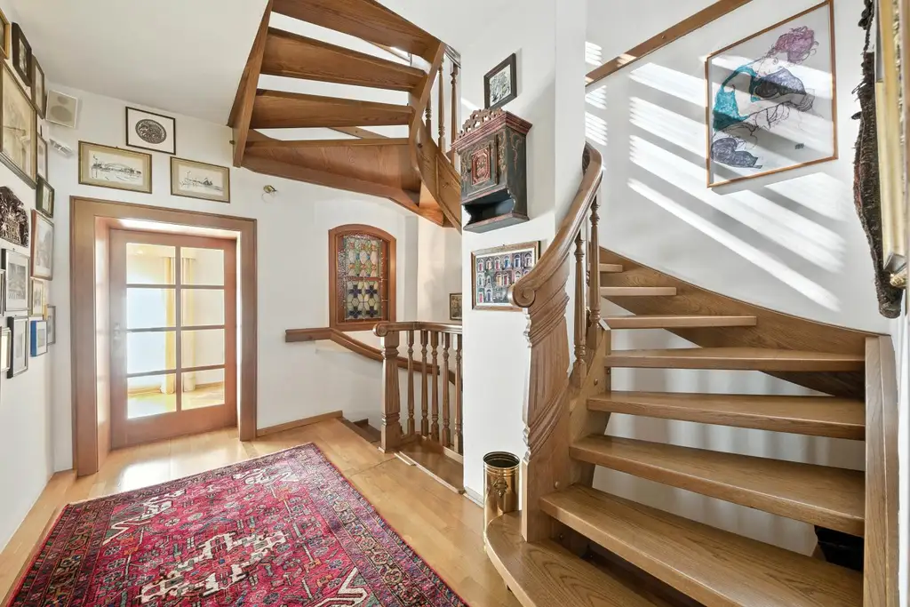 EINZIGARTIGE STILALTBAU-RESIDENZ IM HERZEN DER KREMSER ALTSTADT!
