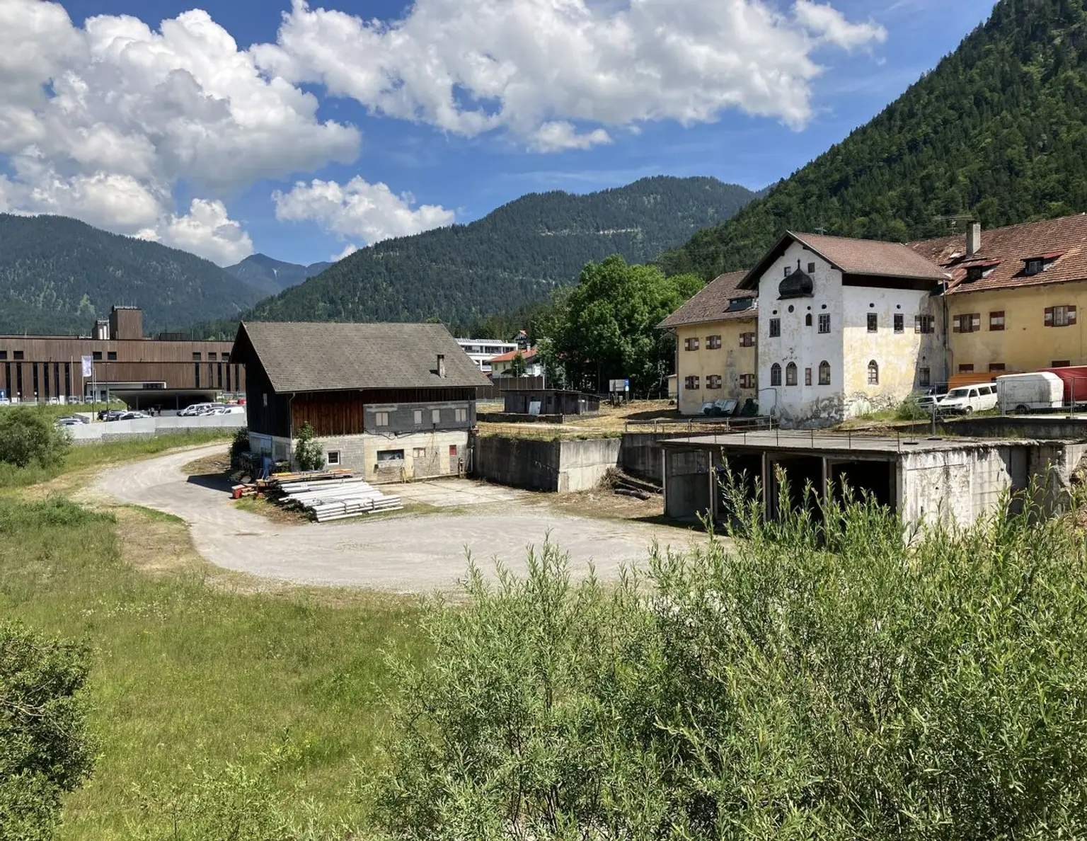 Über 11.500 m² Gewerbefläche in Reutte/ Breitenwang direkt an der B179 zu vergeben!