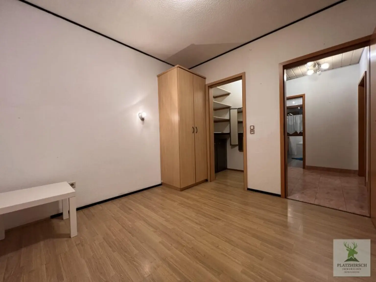 Halloweenspezial zum Superpreis !! ELK Bungalow auf 148m2 Vollkeller, 8 Fahrminuten von der Schnellbahn