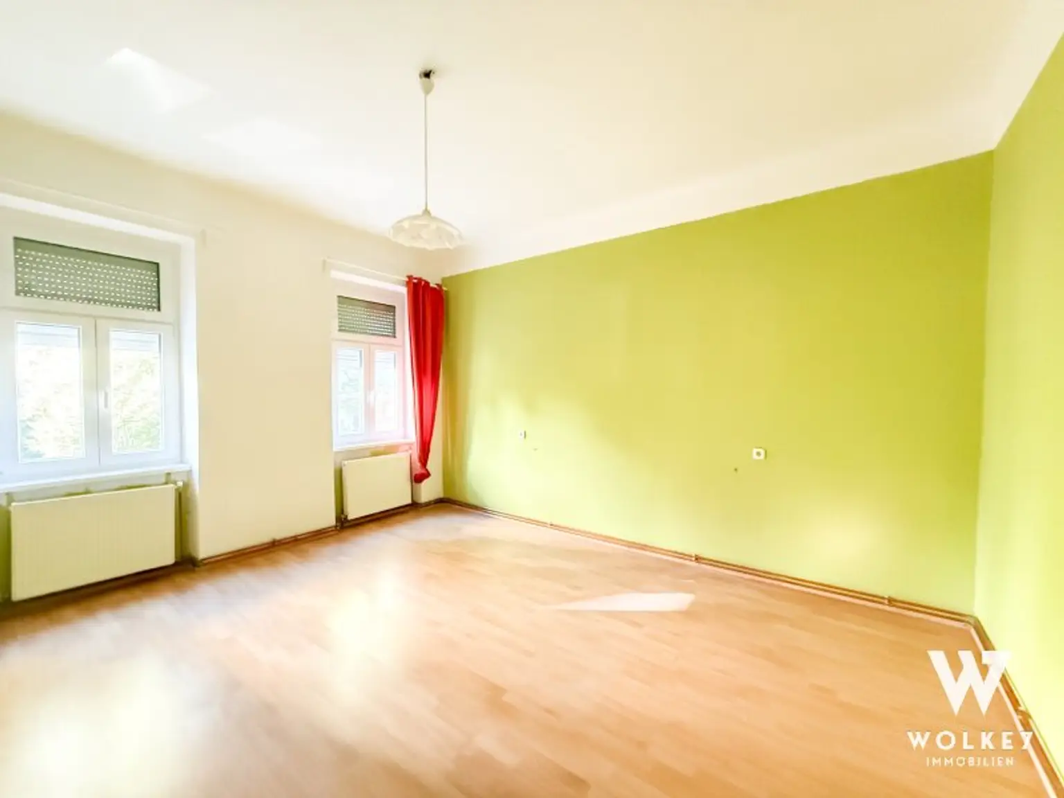 Sanierungsbedürftige Wohnung in Innenhoflage mit 3 Zimmern und 76 m²