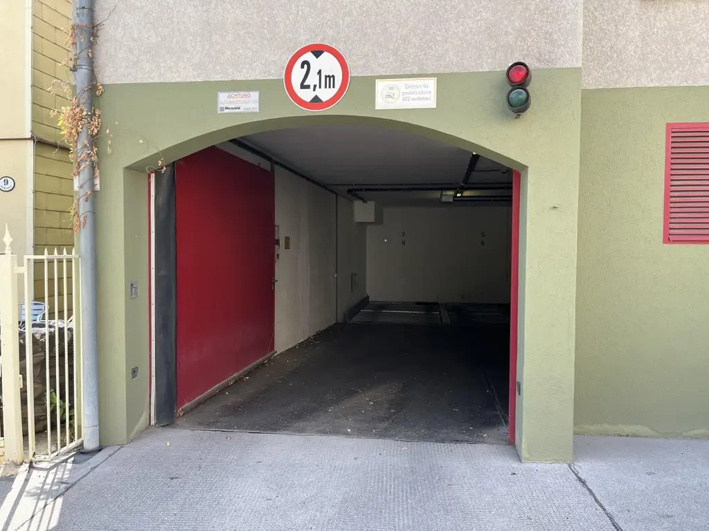 Exklusive Dachgeschosswohnung zwischen Schloss Hetzendorf und Schloss Schönbrunn