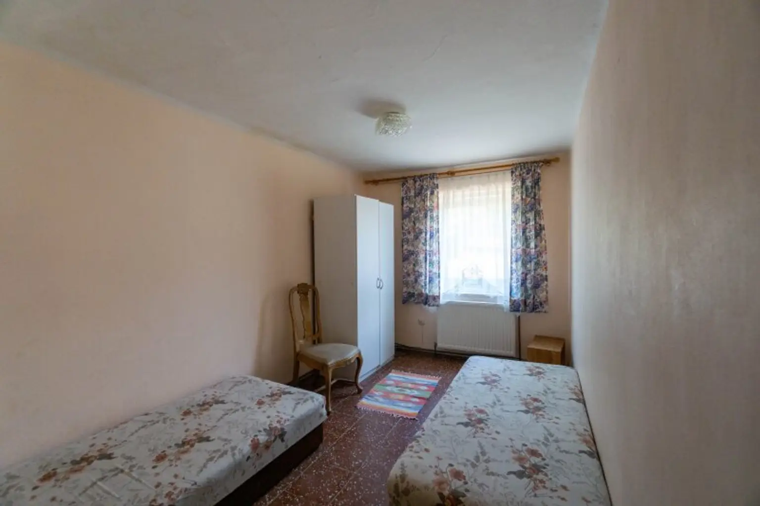Zimmer im Erdgeschoß