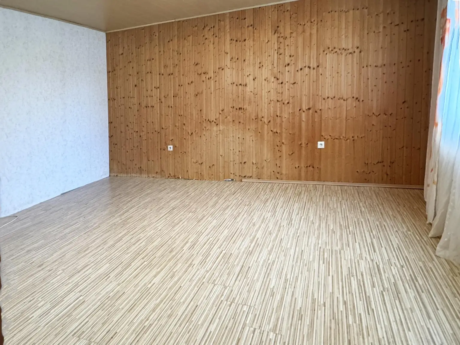 "Eckgrundstück - Haus/Bungalow mit schönem Garten!"