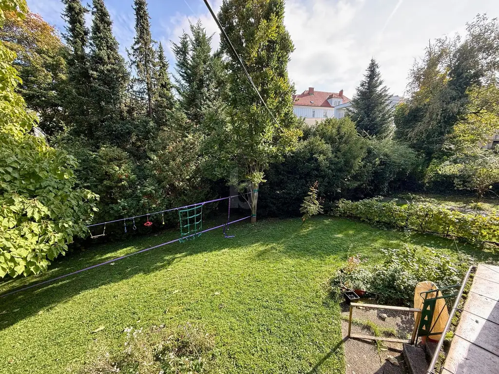 ZWEI HÄUSER OASE MIT WUNDERSCHÖNEM GARTEN