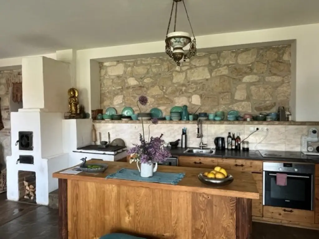 Unikat in Winden am See - Symbiose aus Moderne und Tradition