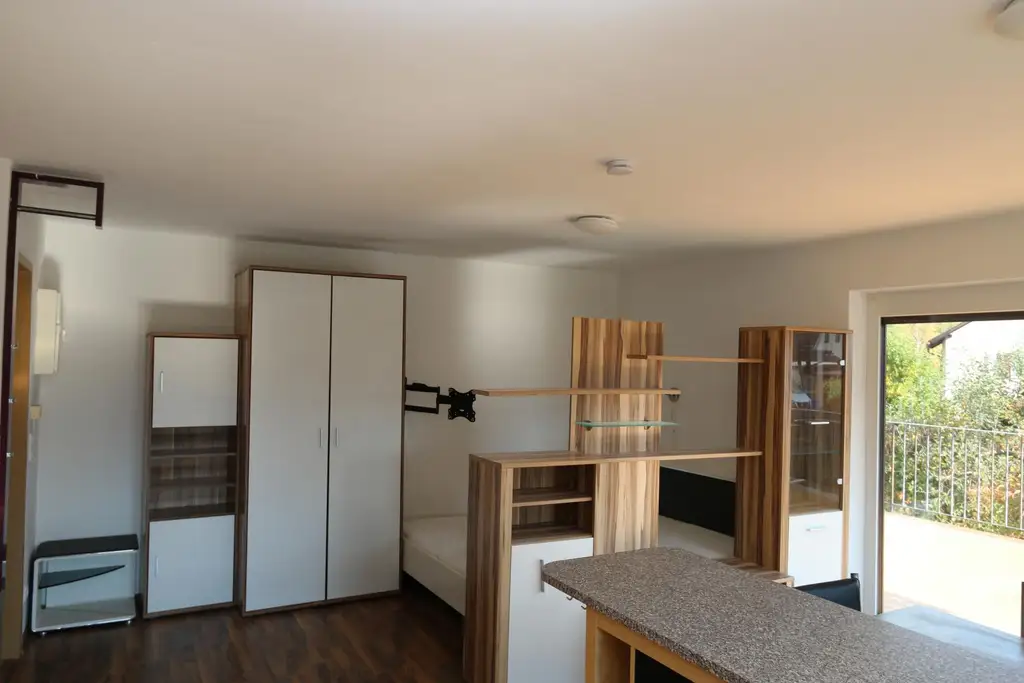 geräumige Garconniere mit Terrasse, Schülerwohnung, Studentenwohnung