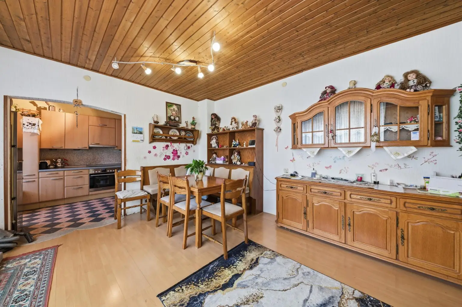 Großzügige Liegenschaft in familienfreundlicher Lage in Zwentendorf!