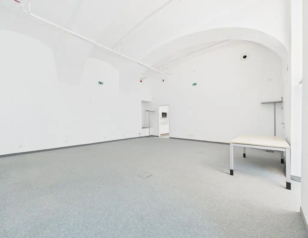 Geschäfts-/Galerie- Bürofläche mit ca. 74 m² in Toplage der Linzer Innenstadt