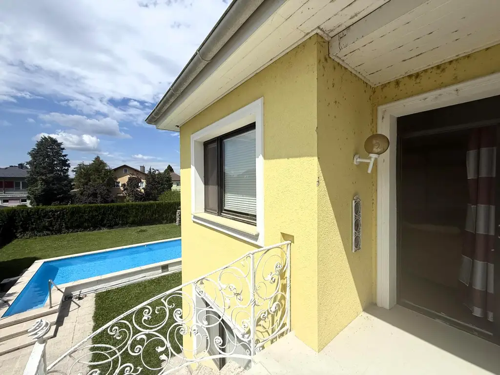 Haus/Villa mit lebenslangem Wohnrecht zu verkaufen // House/villa with lifetime right of residence for sale //