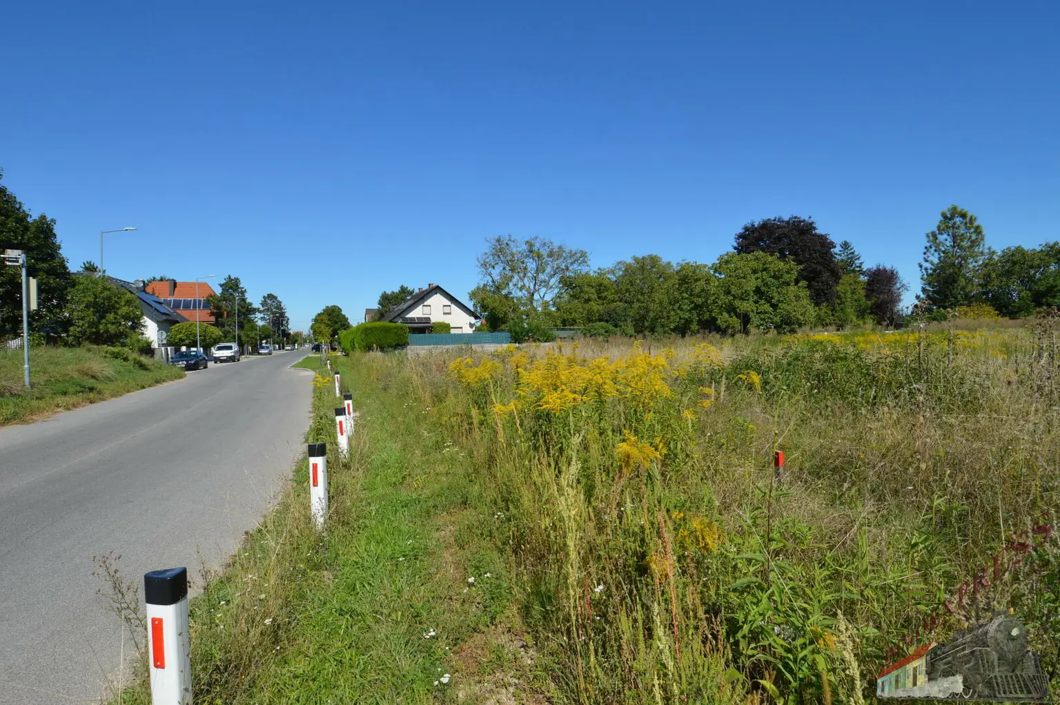 1.930 m² Grundstück umgeben von Feldern