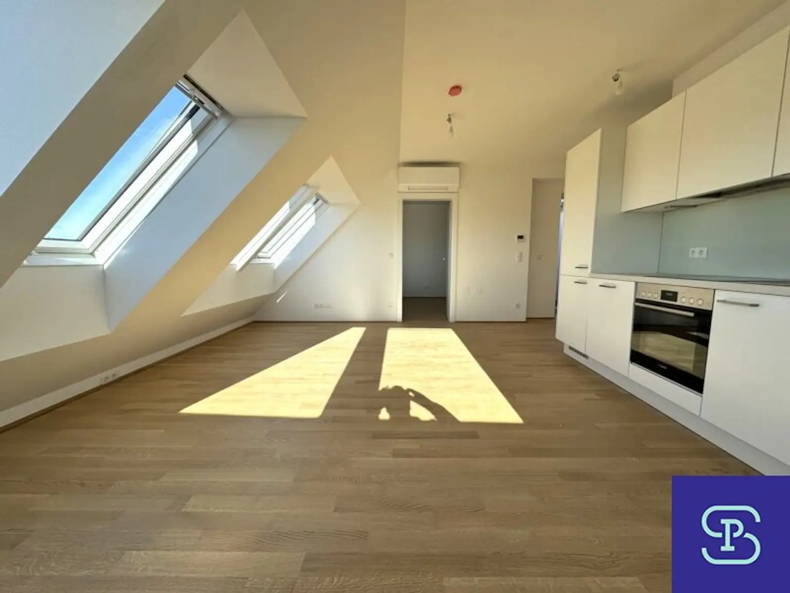 Provisionsfreier 104m² DG-Erstbezug mit Loggia und Einbauküche am Donaukanal - 1200 Wien