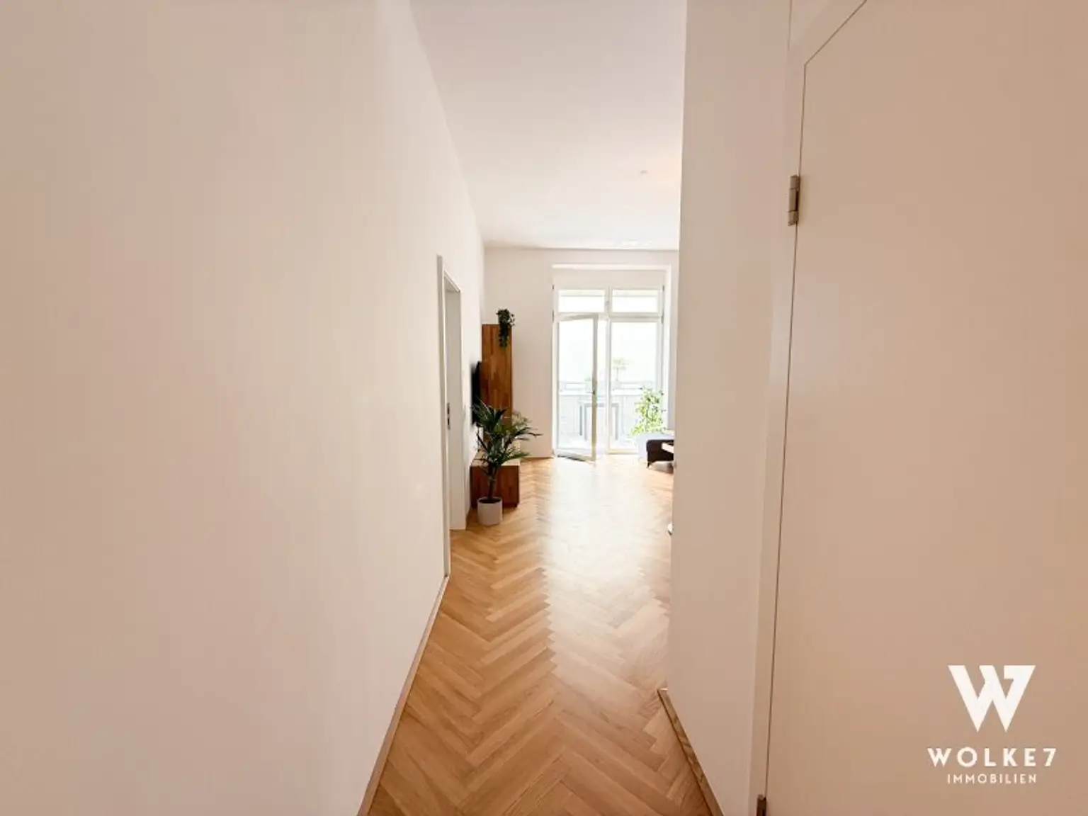 Klassischer Altbau trifft modernen Luxus – Helle kernsanierte 2-Zimmer-Wohnung mit Balkon & Tiefgarage in bester Lage von Margareten
