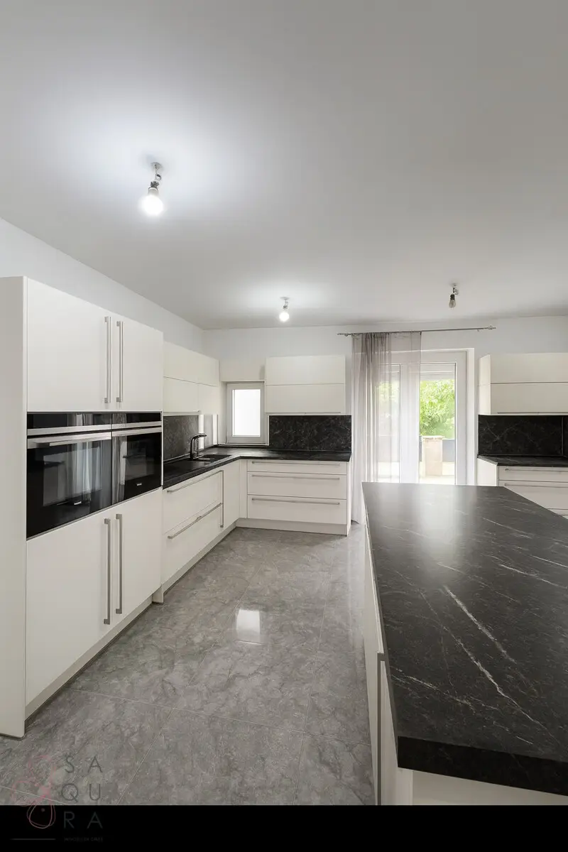 Modernes Familienhaus mit Potential in Wr. Neudorf