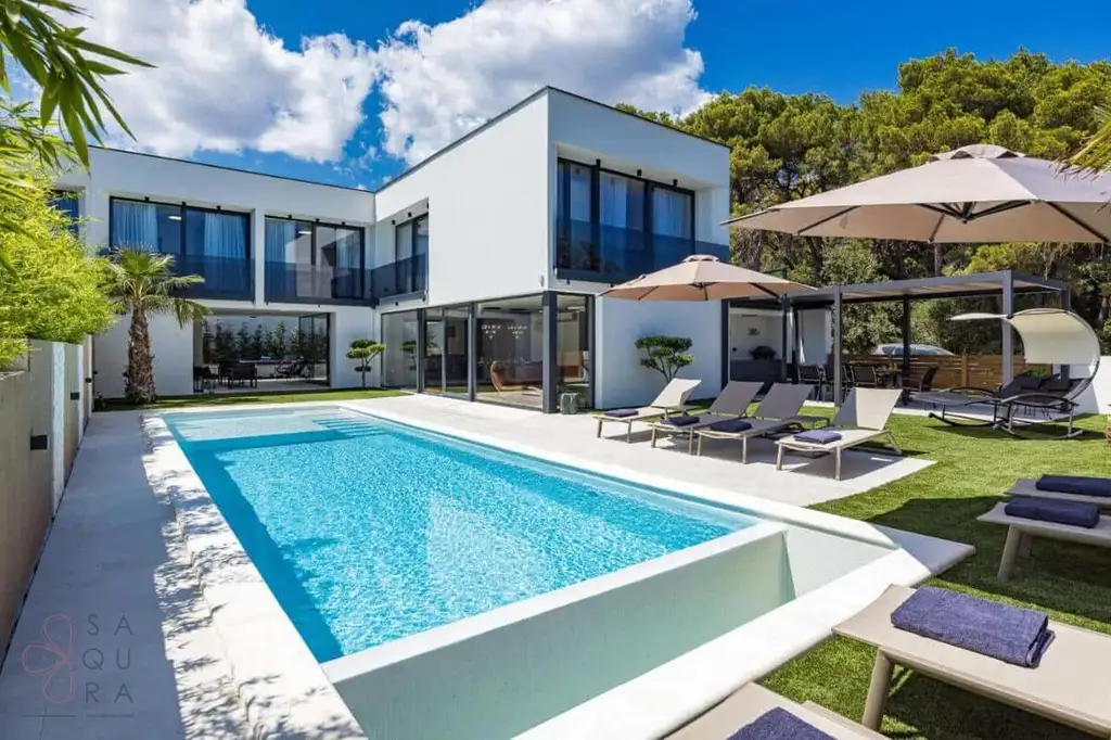 New Villa Medulin – Moderner Luxus in Küstennähe mit Renditepotenzial