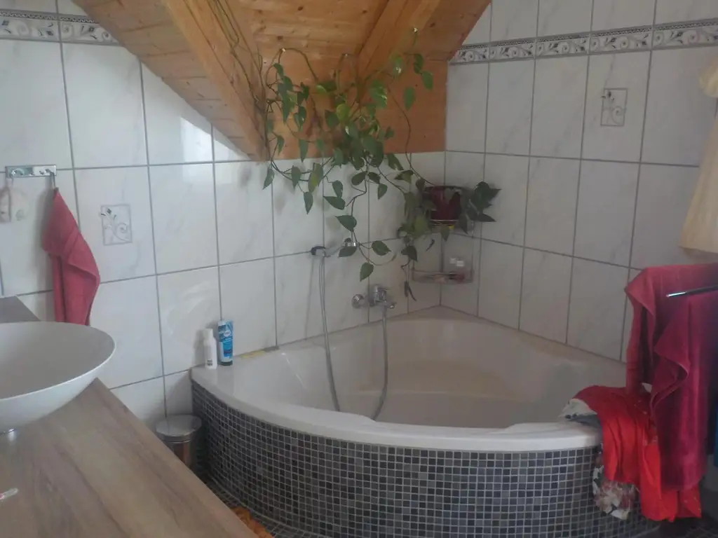 9421 Eitweg/Gemmersdorf   Schönes Einfamilienhaus