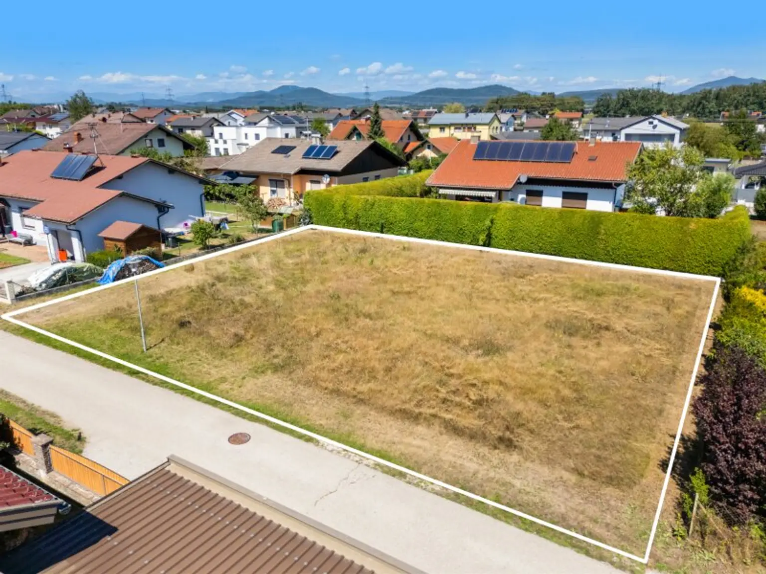 Schöner flacher Baugrund mit 799m² am Stadtrand von Klagenfurt in Ebenthal - Eichenstraße