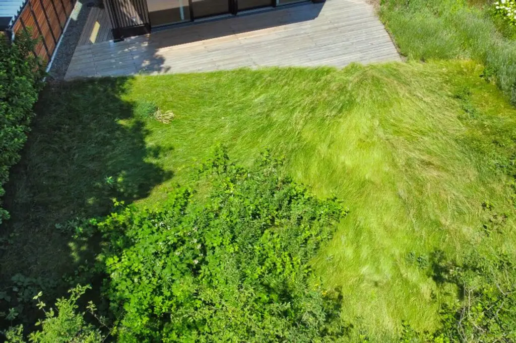 Großzügige Familienwohnung mit großem Eigengarten
