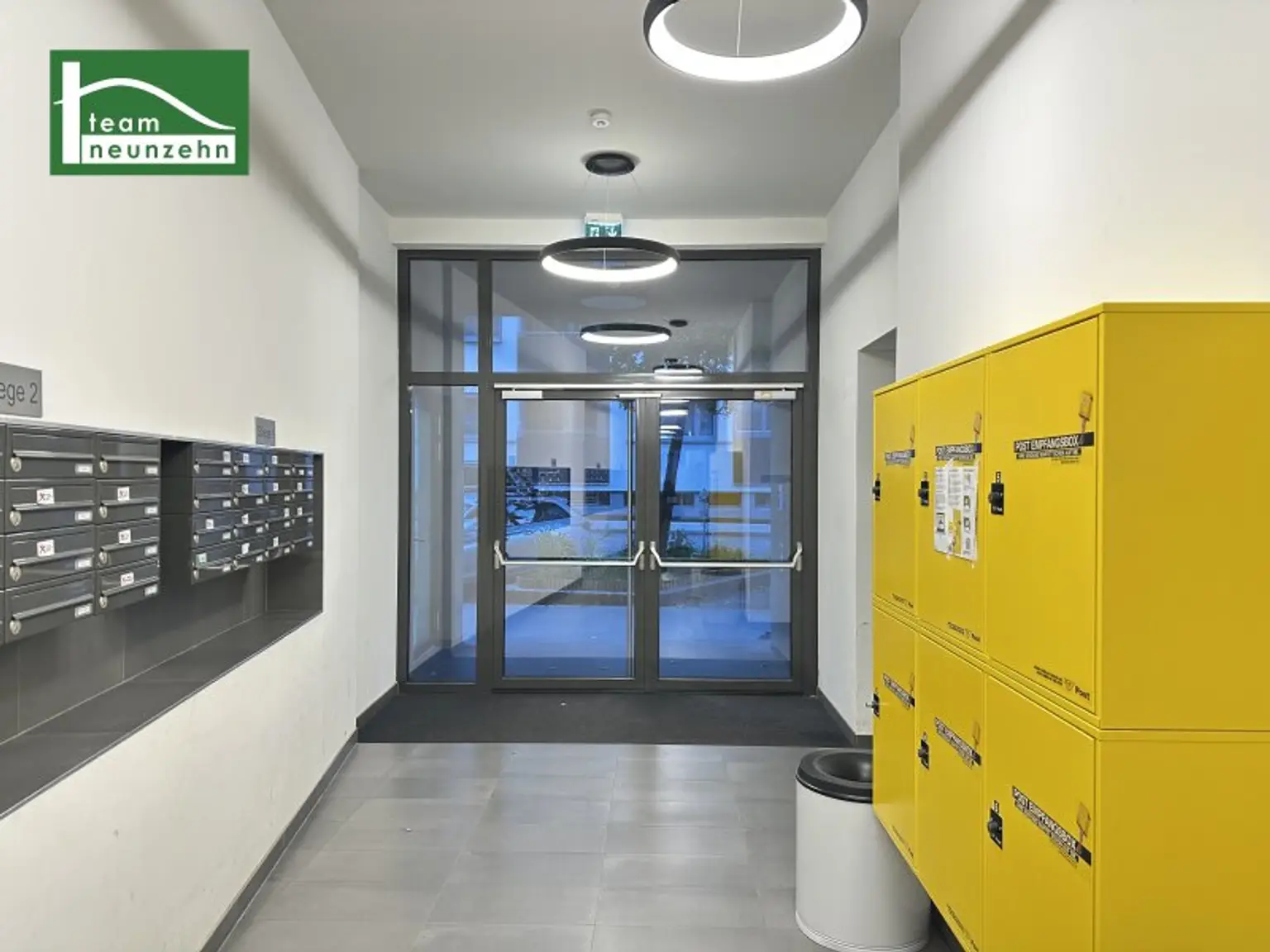 Traumhafte Wohnung in Ruhelage mit 2 Terrassen, Klimaanlage und hochwertiger Ausstattung! Nahe Straßenbahn, S-Bahn und vielen Geschäften!