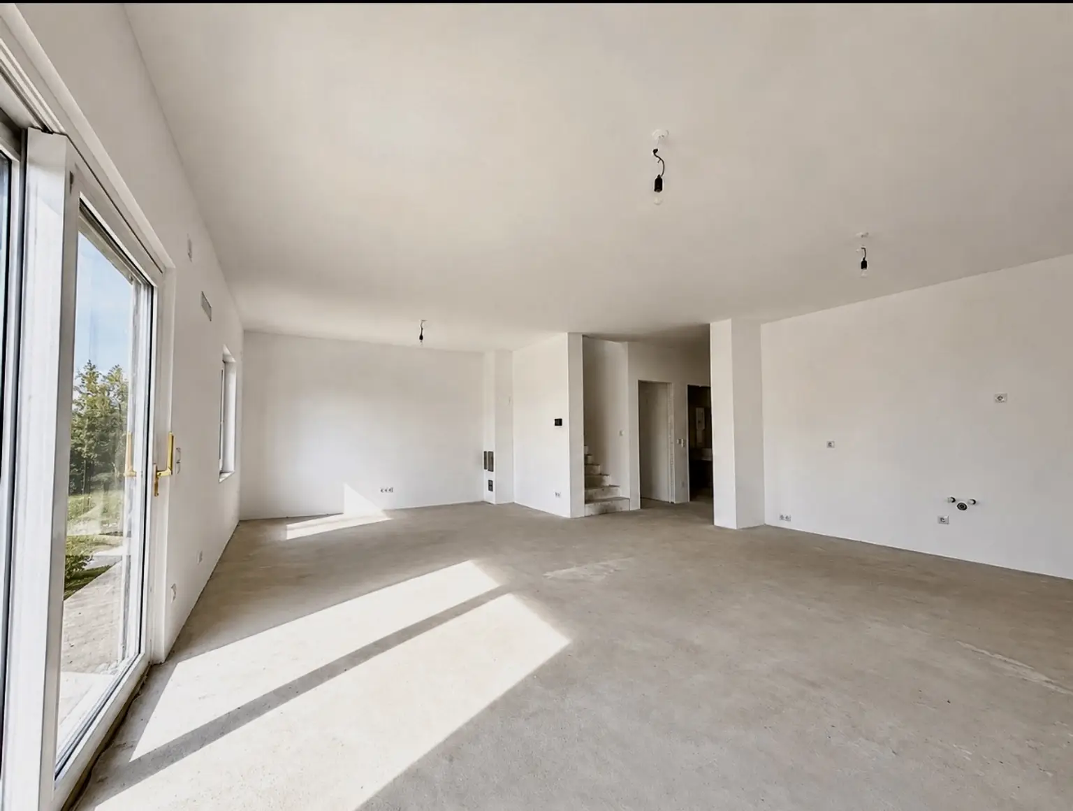 Exklusive Neubau-Doppelhaushälfte in Sigleß – Wohnen mit Stil