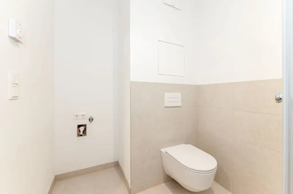 Erstbezug ab Dezember! 2-Zimmer-Loggiawohnung inkl. Stellplatz und Garten zu vermieten!