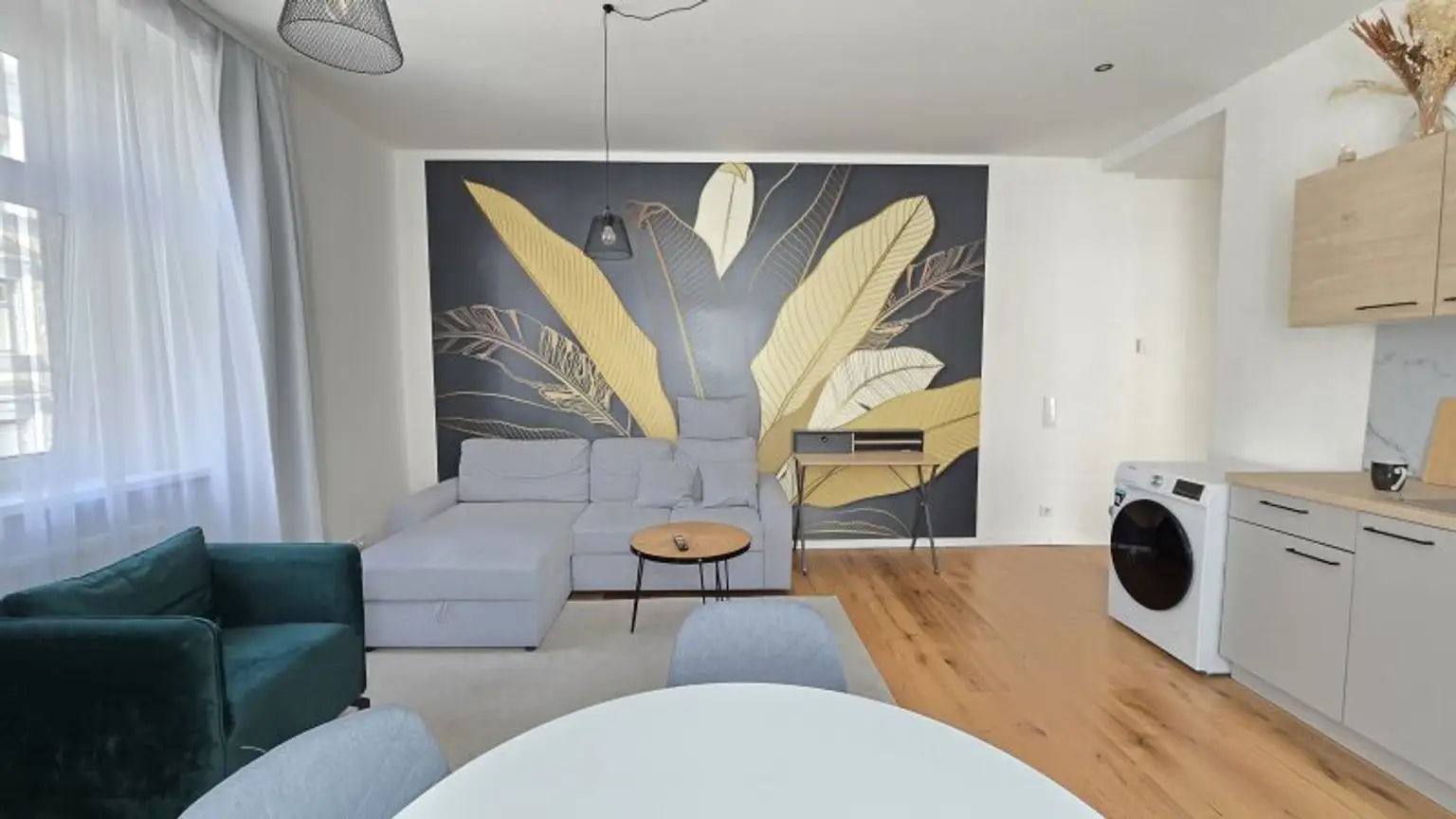 Neusanierte zwei Zimmerwohnung