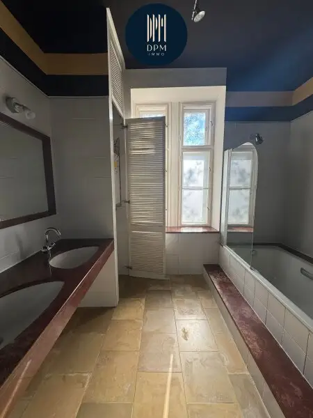 ++LIVING IN WÄHRING++  3,5-Zimmer-Altbauwohnung und Loggia