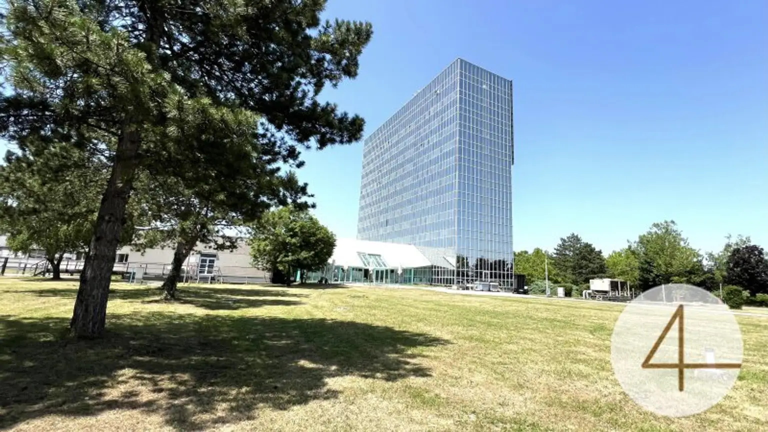 Ab 12€/m2 Büroflächen bis 2.200m2 - individuell Flächengrößen verfügbar -  Parkplätze - gute Verkehrsanbindung