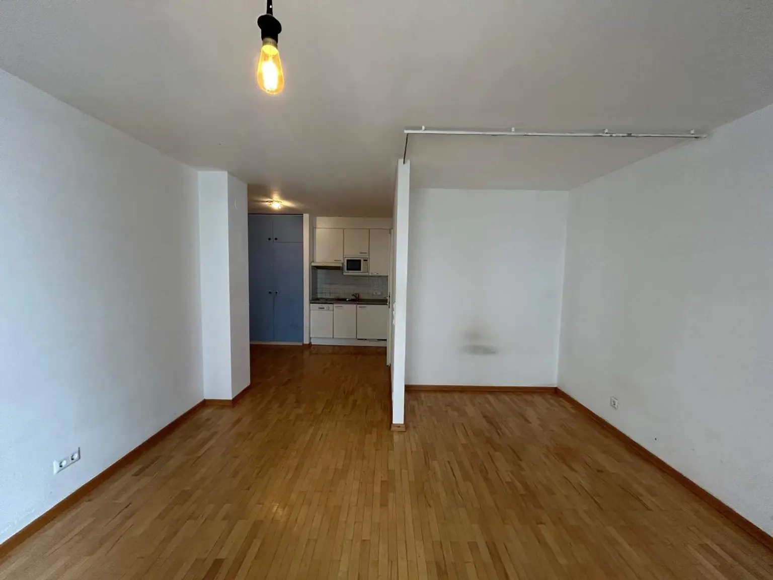 Ruhige 1-Zimmer Wohnung mit Balkon - Nähe Mariahilfer Straße