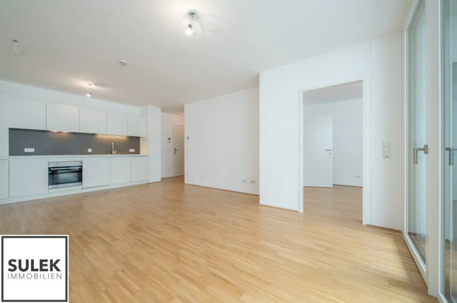 Gut aufgeteilte 2-Zimmer Neubauwohnung mit Loggia // nähe U4 & U6 // ab November verfügbar!