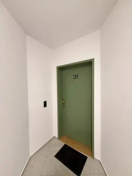 TOP ZUSTAND! 2-Zimmer Dachgeschoßwohnung in 1200 Wien mit Lift zu vermieten
