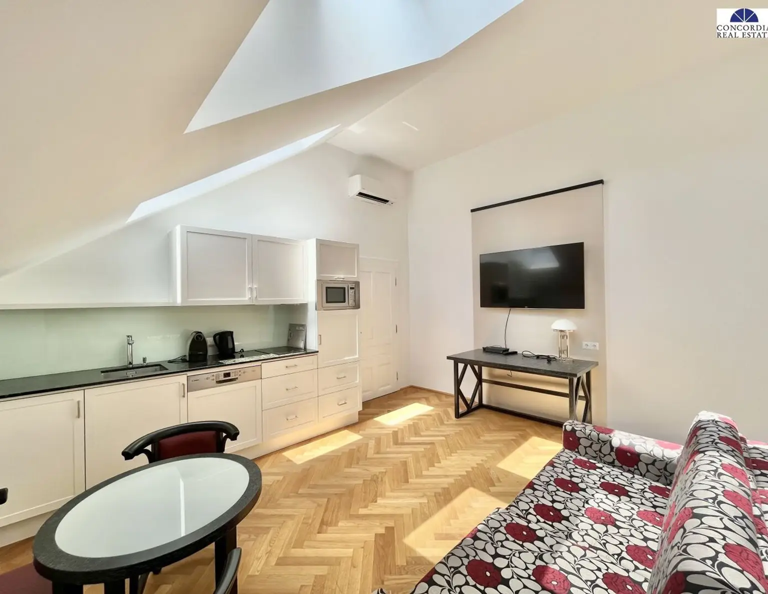 DG- 2 Zimmer Wohnung- nähe Kärntner Straße