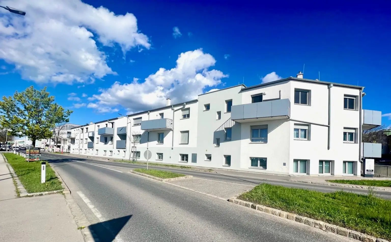 1 | NEU in GERASDORF ++ MODERNE ZWEI Zimmer mit TERRASSE | Prima Service Immobilien