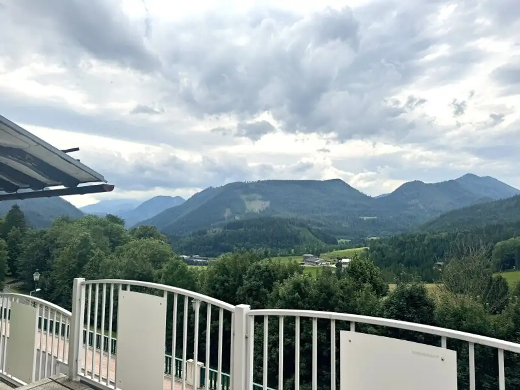 GEPFLEGTES WOHNHAUS - AUCH ALS FERIENDOMIZIL NUTZBAR