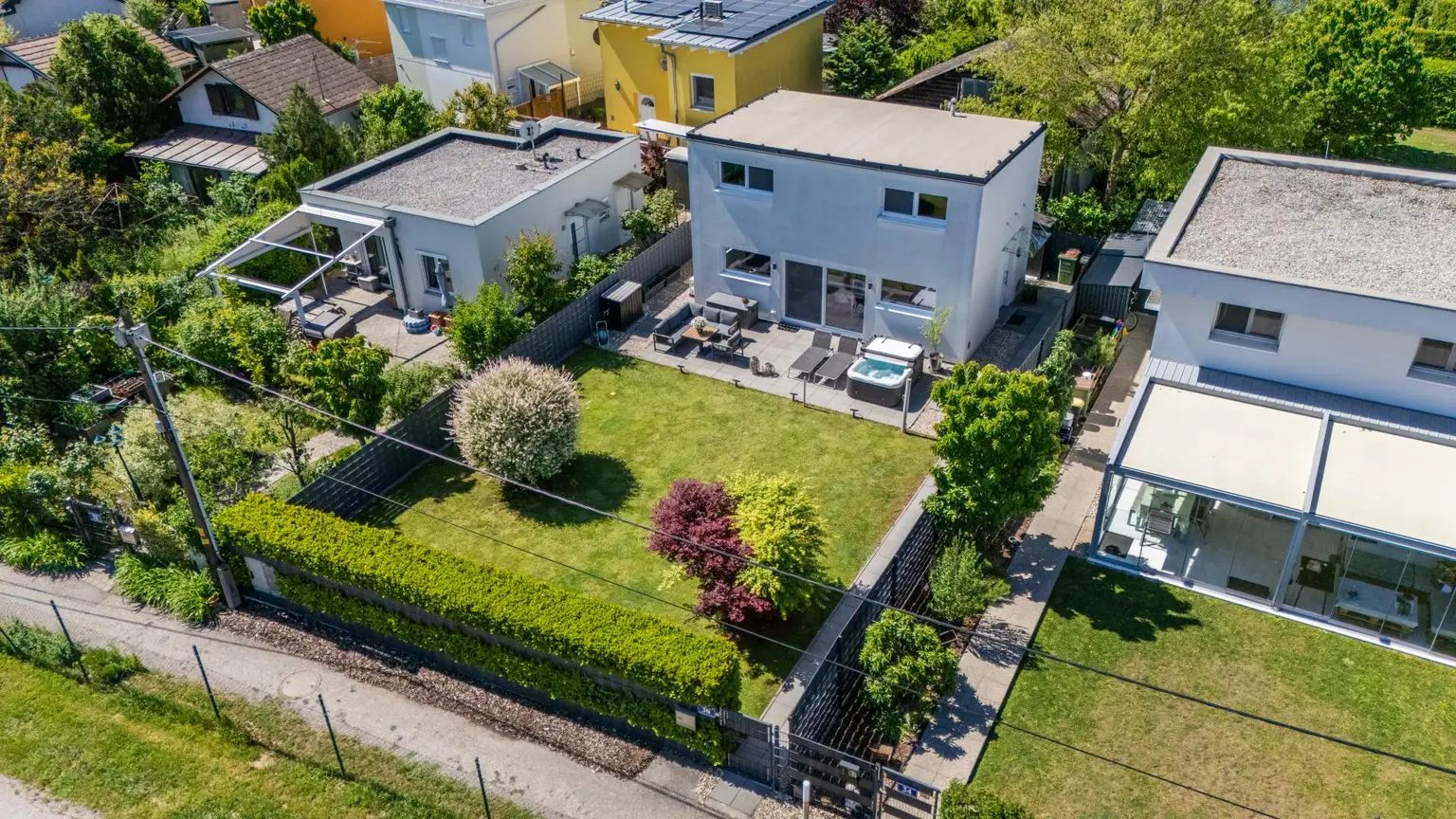 26 Drohne II|EFH1220 Wien
