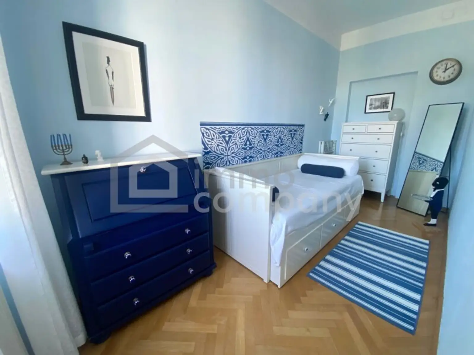 Altbau trifft Eleganz – 5-Zimmer-Wohntraum mit Charme und Stil