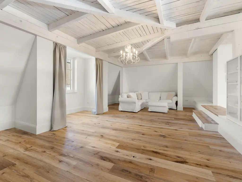 Stadtvilla an einer der exklusivsten Adressen der Gartenstadt Tulln