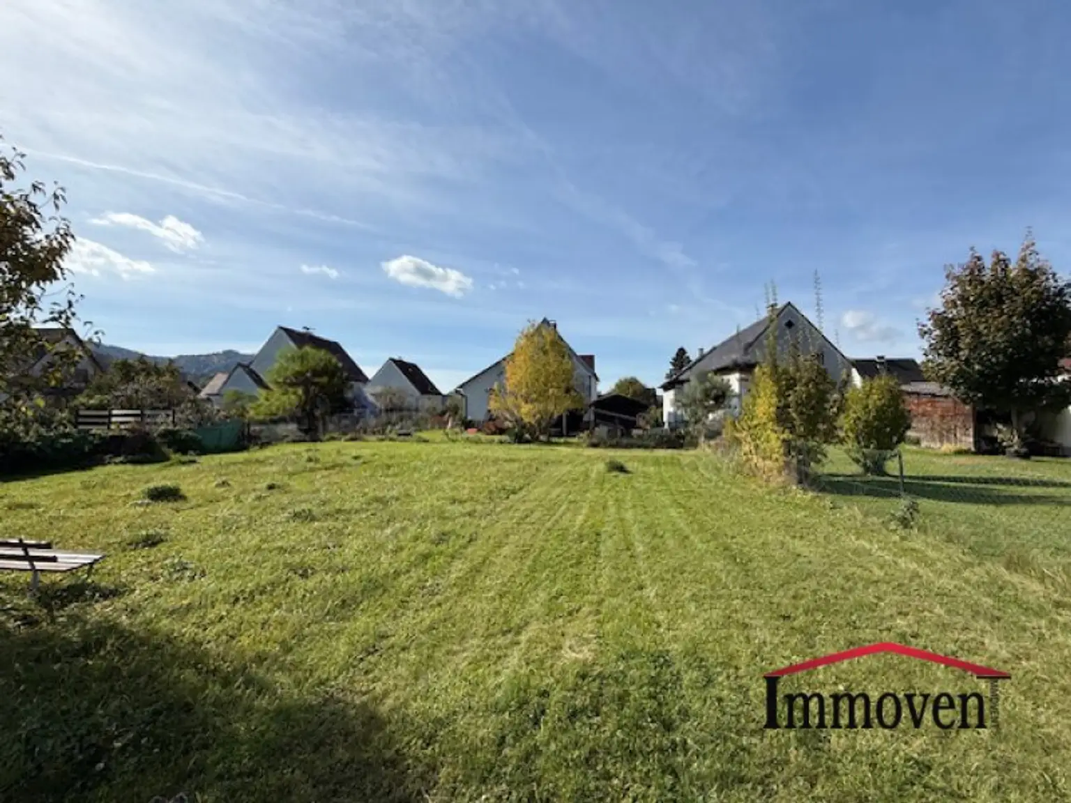 RUHE und SONNE PUR - Ein schöner, sonniger und großzügiger Garten mit Einfamilienhaus!