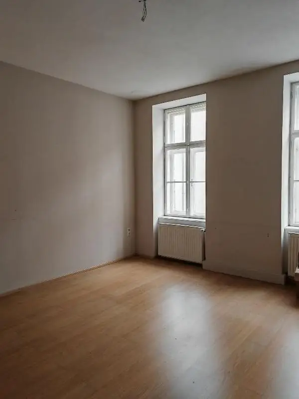 Großzügige, ruhige Altbauwohnung mit Gartenmitbenützung nähe Praterstern