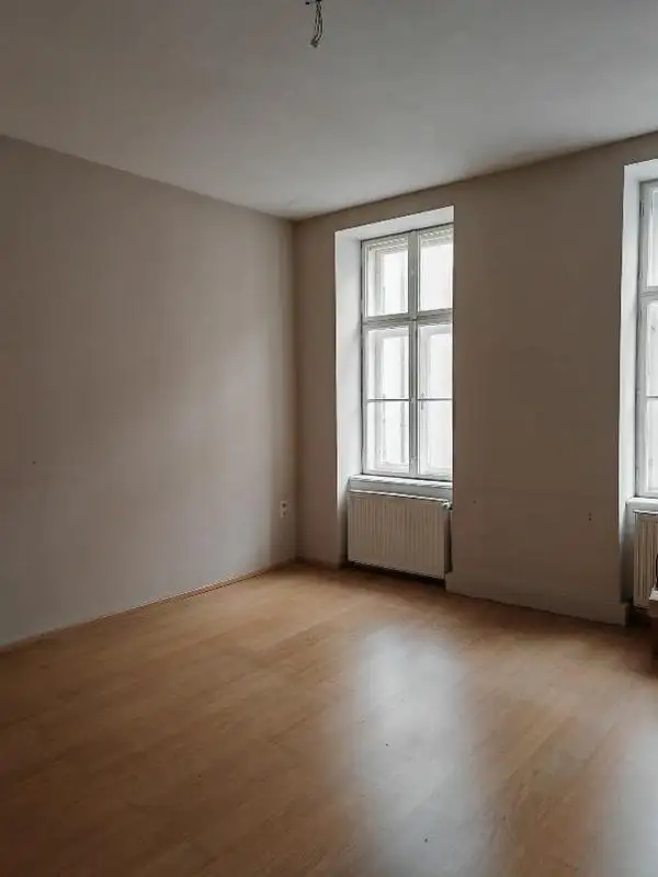 Großzügige, ruhige Altbauwohnung mit Gartenmitbenützung nähe Praterstern