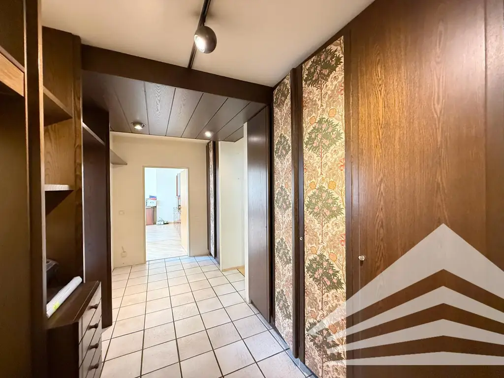 Sanierungsbedürftige 4,5 Zimmerwohnung mit 118 m² in Dornach - TG inklusive!